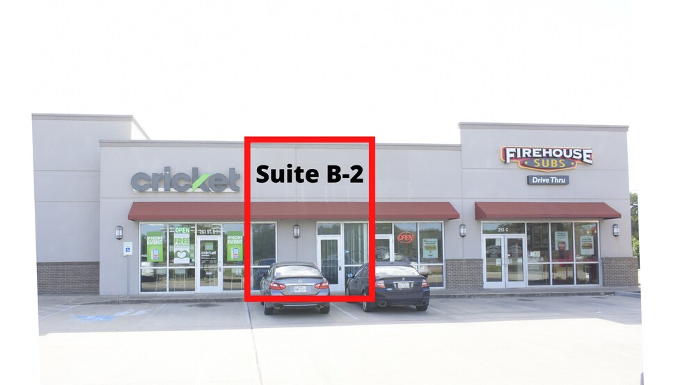 More Photos Of 253 Bypass 35 N, Alvin Unknown For Lease