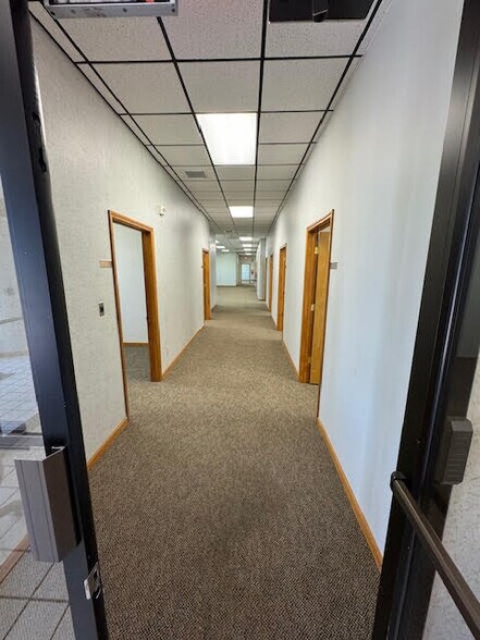 More Photos Of 7272 Governors Dr NW, Huntsville Warehouse For Lease