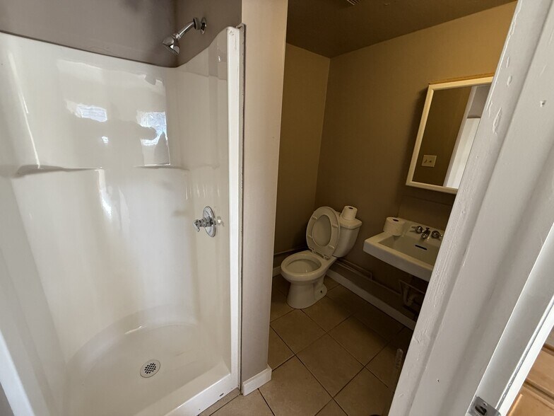 More Photos Of 1995 W Iliff Ave, Englewood Warehouse For Sale