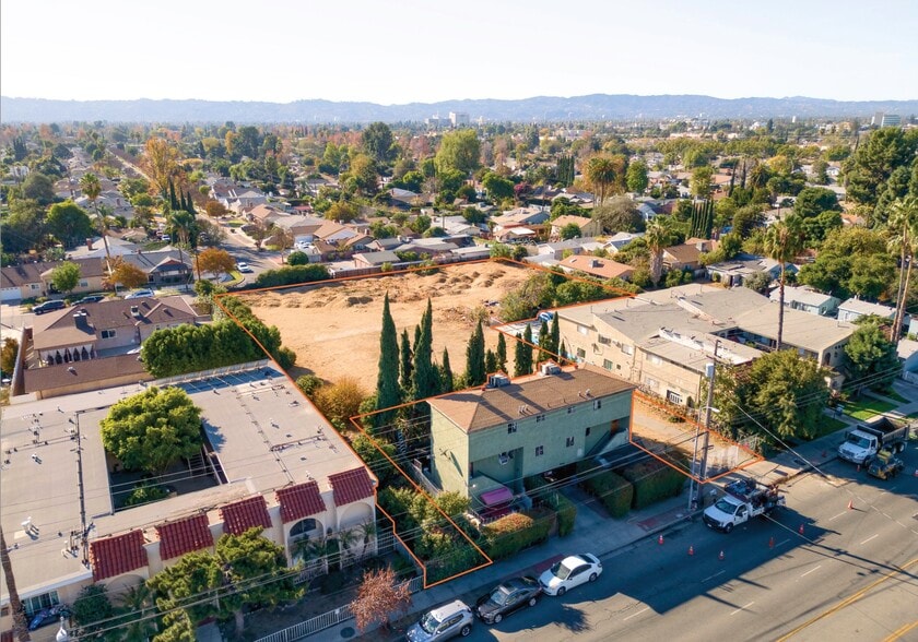 More Photos Of 13840 Sherman Way, Van Nuys Land For Sale
