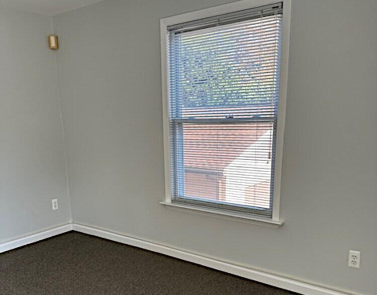 More Photos Of 456 W Jericho Tpke, Huntington Loft Creative Space For Lease