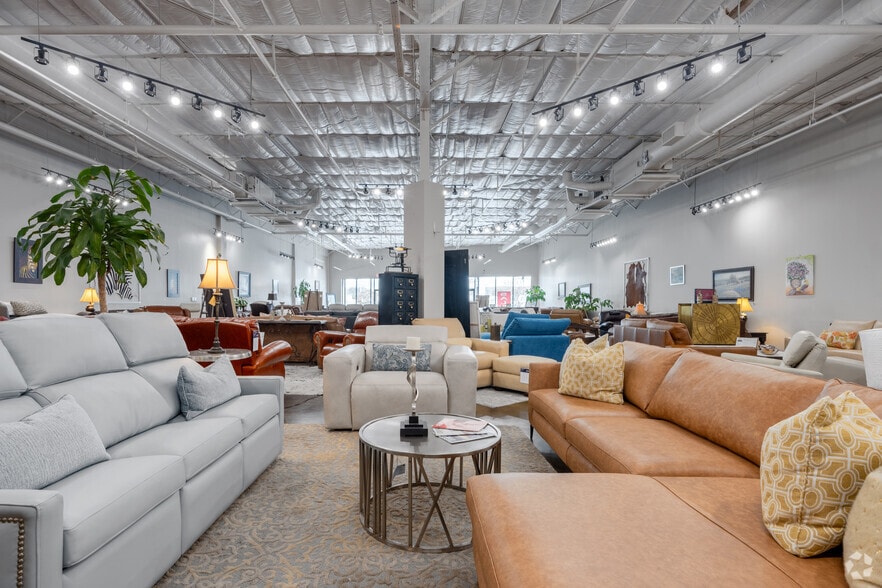 More Photos Of 13945 Research Blvd, Austin Unknown For Lease