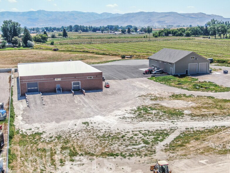 More Photos Of 12780 Go Way Ave, Chubbuck Warehouse For Sale