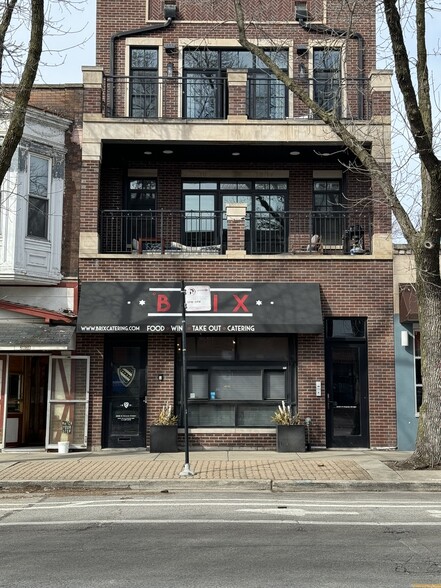 Primary Photo Of 2036 W Roscoe St, Chicago Storefront Retail Office For Sale