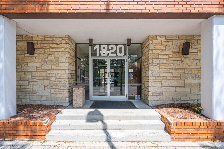 More Photos Of 1820 Ridge Rd, Homewood Office For Sale