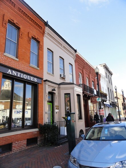 More Photos Of 2902-2908 M St NW, Washington Unknown For Lease