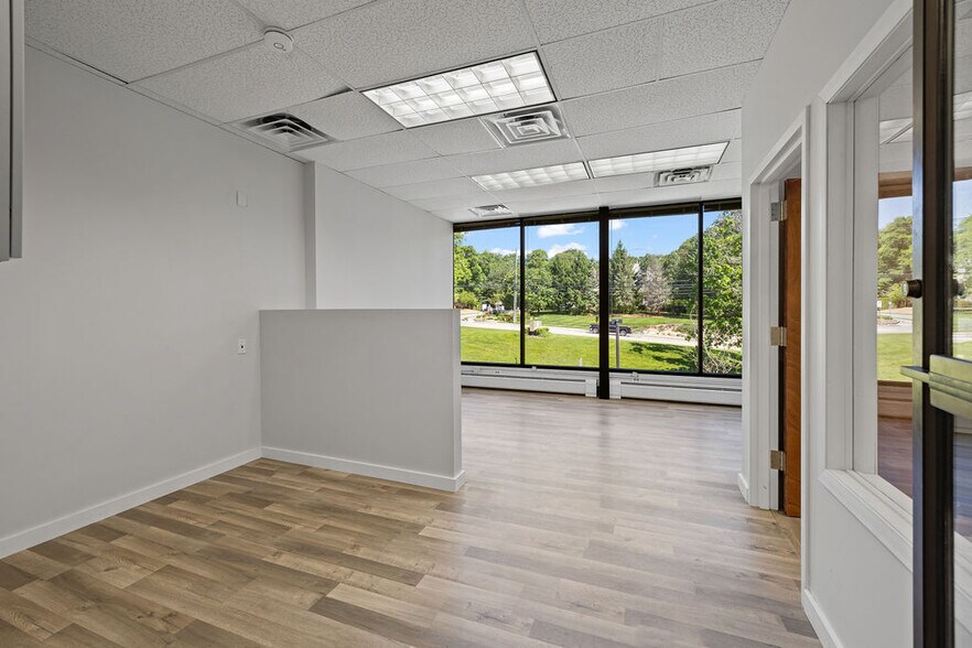 More Photos Of 136 Summit Ave, Montvale Office For Lease