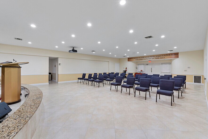 More Photos Of 1416 SE 2nd Ter, Deerfield Beach Religious Facility For Sale