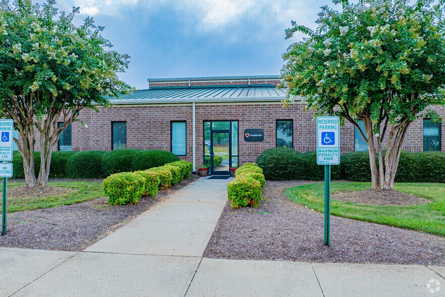 More Photos Of 35 Weathers St, Youngsville Manufacturing For Lease