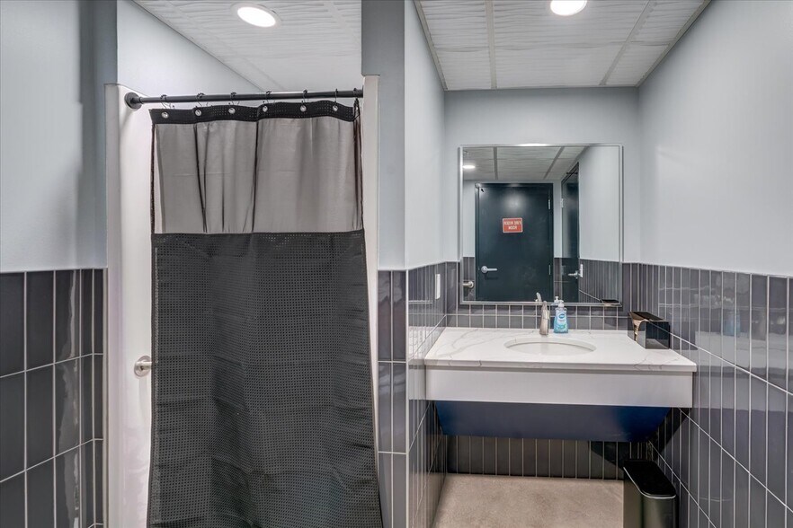 More Photos Of 644 Liberty Dr #A, Verona Warehouse For Sale