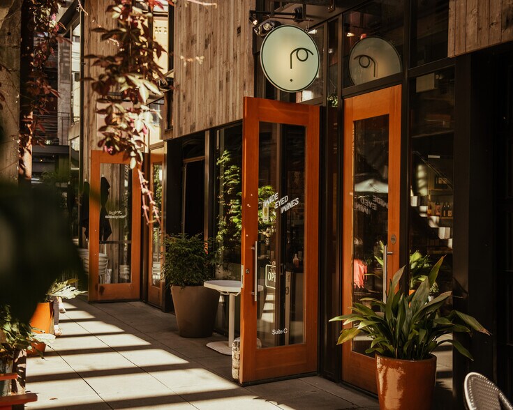 More Photos Of 1424 11th Ave, Seattle Loft Creative Space For Lease