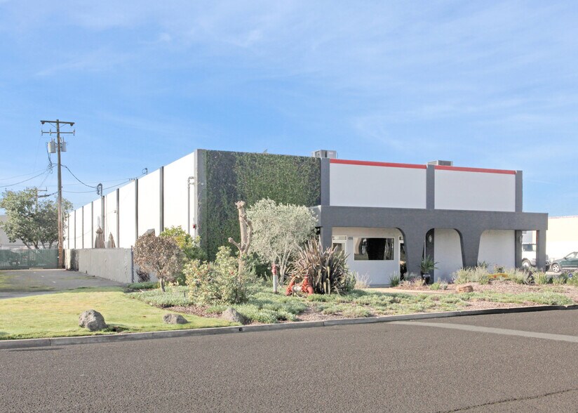 Primary Photo Of 486 Cabot Rd, South San Francisco Research And Development For Sale
