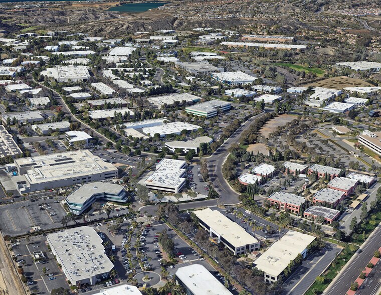 More Photos Of 5958 Priestly Dr, Carlsbad Office For Sale