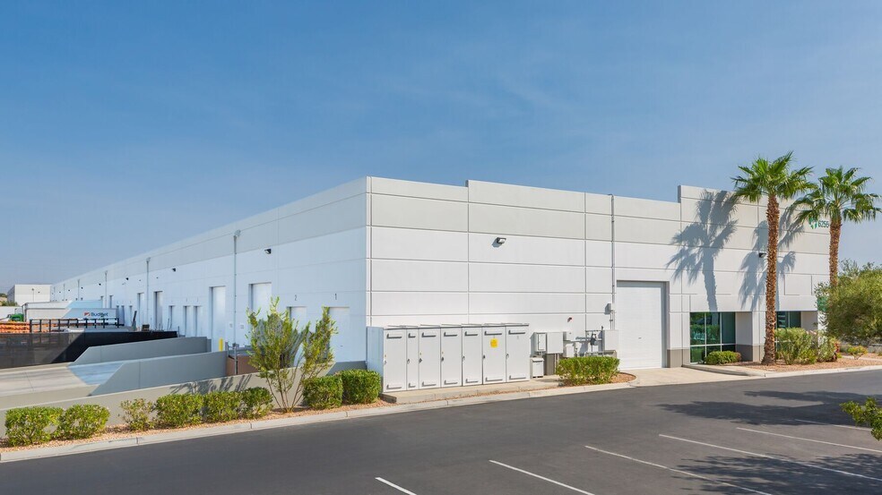 More Photos Of 3585 E Patrick Ln, Las Vegas Unknown For Lease