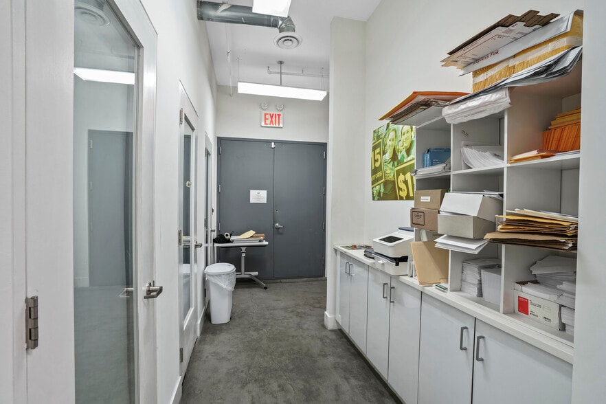 More Photos Of 449-465 Troutman St, Brooklyn Apartments For Lease