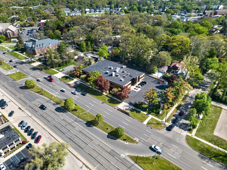 More Photos Of 26622 Woodward Ave, Royal Oak Office For Lease
