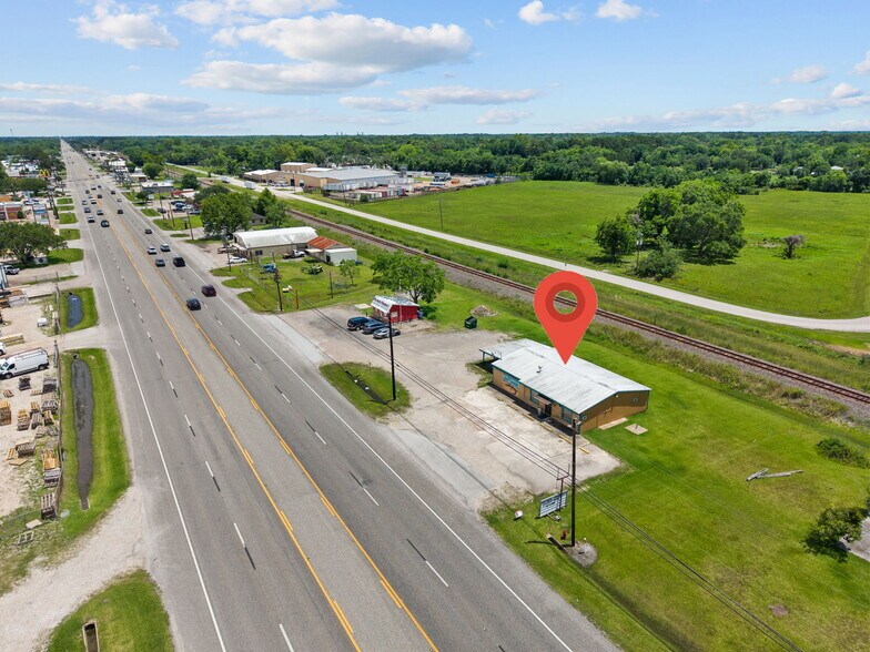 More Photos Of 12605 Highway 6, Santa Fe Bar For Sale