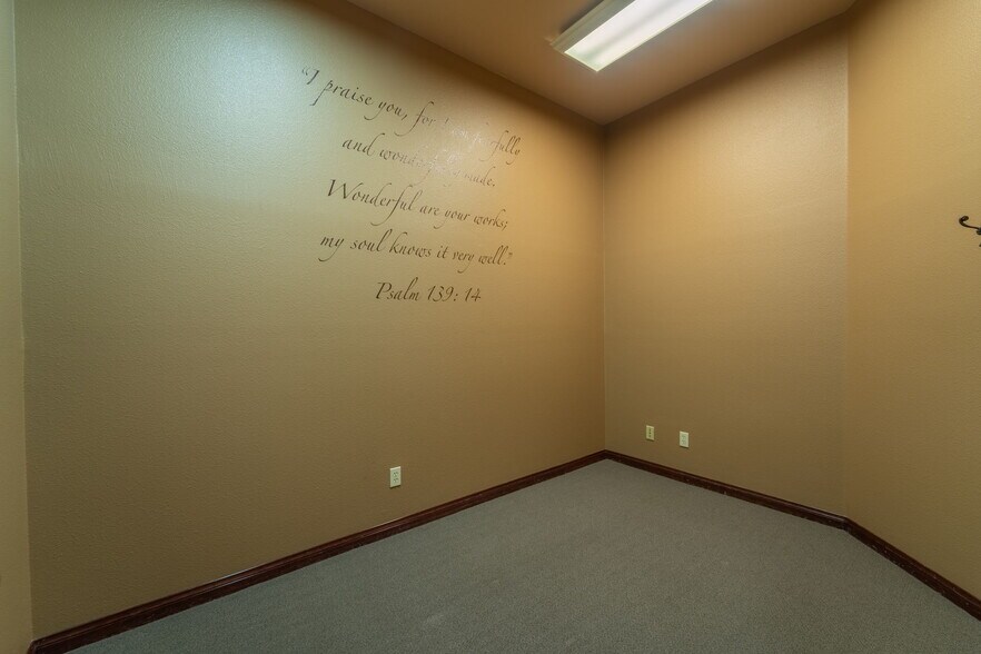 More Photos Of 1444 W Main St, Ripon Medical For Lease