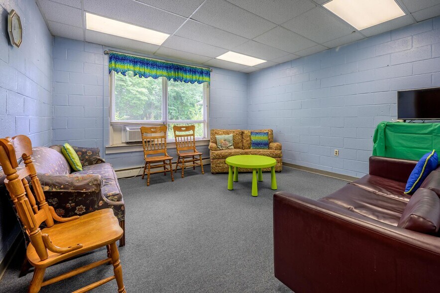 More Photos Of 240 Creek Rd, Mount Laurel Religious Facility For Sale