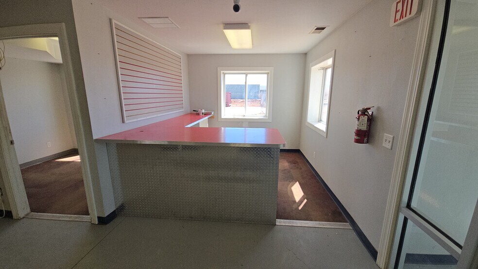 More Photos Of 10468 1st St SW, Killdeer Service For Lease