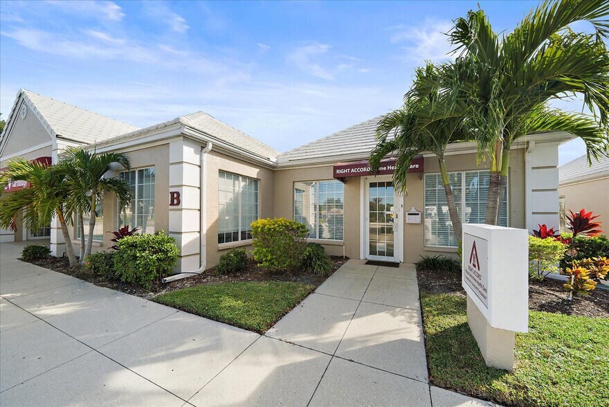 More Photos Of 3900 Clark Rd, Sarasota Medical For Sale