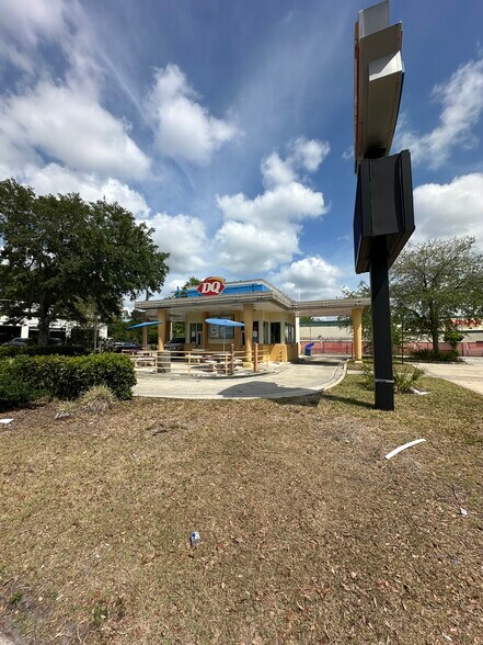 More Photos Of 7253 103rd St, Jacksonville General Retail For Sale