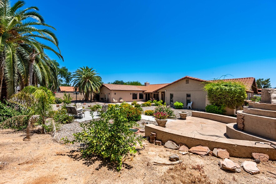 More Photos Of 12558 N 76th St, Scottsdale Assisted Living For Sale