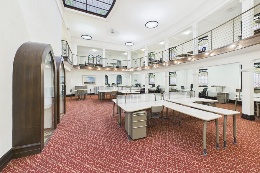 More Photos Of 1601 E John St, Seattle Religious Facility For Sale