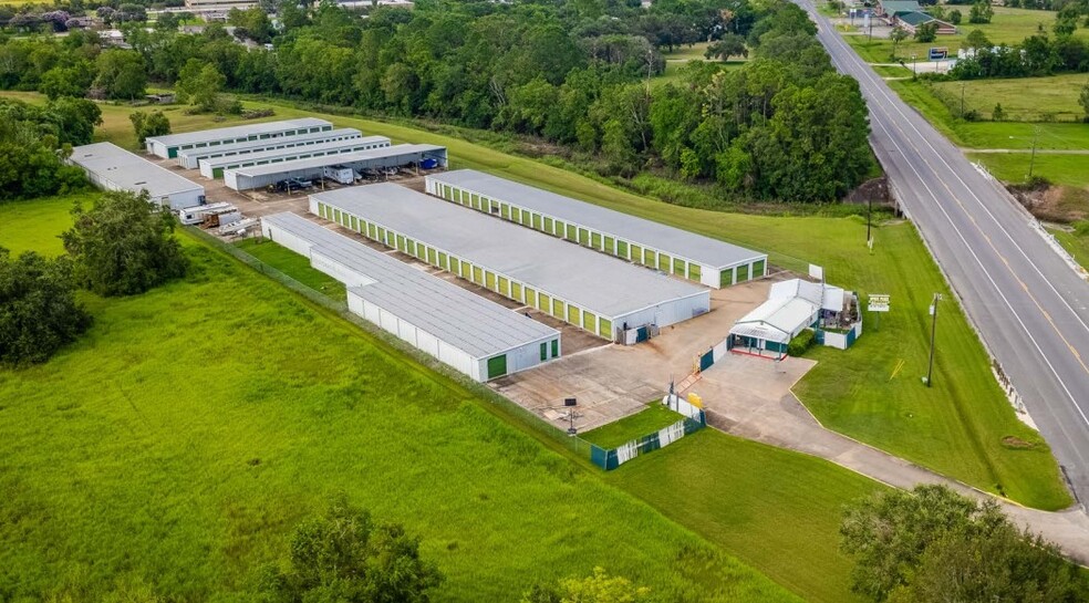 Primary Photo Of 2370 E Mulberry St, Angleton Self Storage For Sale