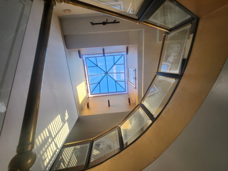 Primary Photo Of 4577-4585 Clairemont Dr, San Diego Storefront Retail Office For Lease