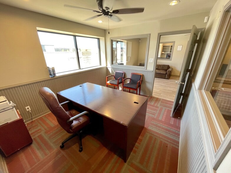 More Photos Of 3922 W US Highway 80, Terrell General Retail For Sale