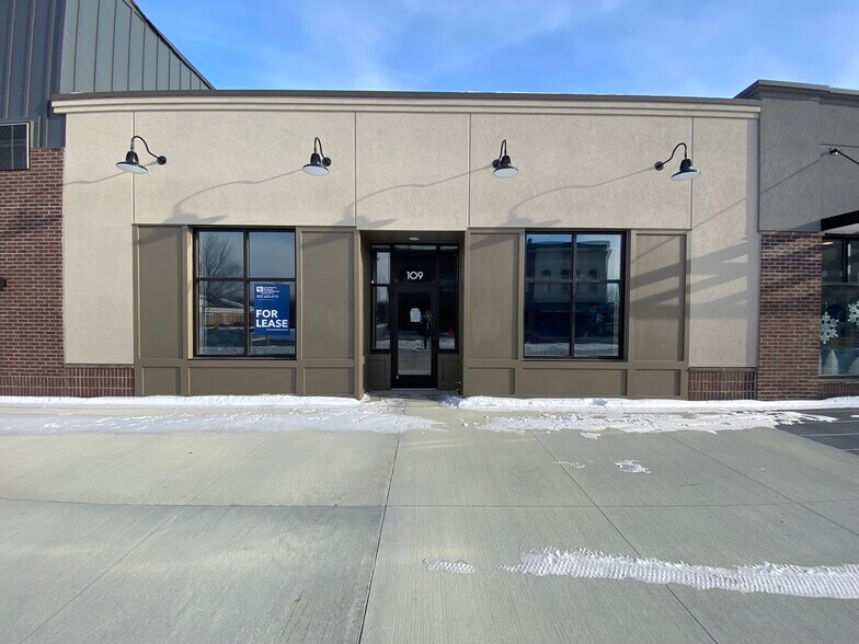 More Photos Of 101 S Main St, Le Sueur Storefront For Lease