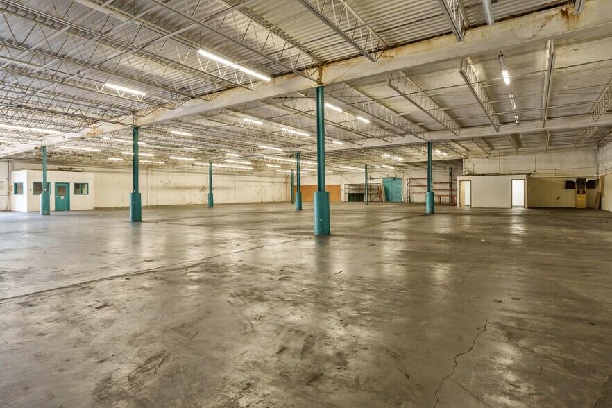 More Photos Of 6320 Material Ave, Loves Park Warehouse For Sale