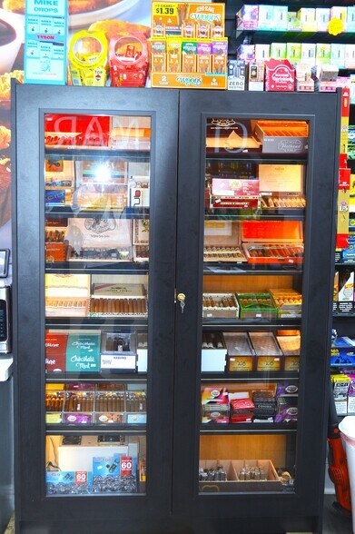 More Photos Of 341 S Main St, Bishopville Service Station For Sale