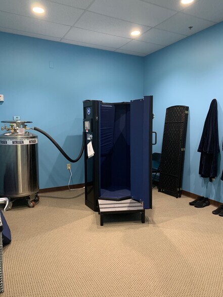 More Photos Of 2401-2431 Charter Colony Pky, Midlothian Freestanding For Lease