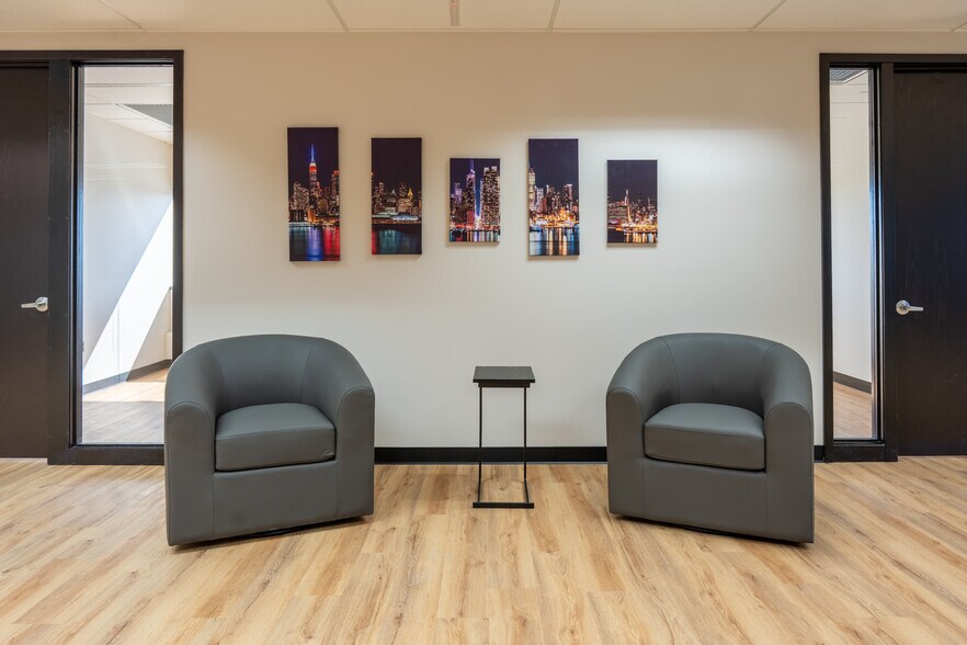 More Photos Of 901 Tower Dr, Troy Coworking Space