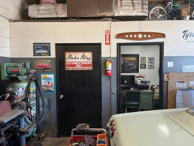 More Photos Of 3209 E Thousand Oaks Blvd, Thousand Oaks Unknown For Lease