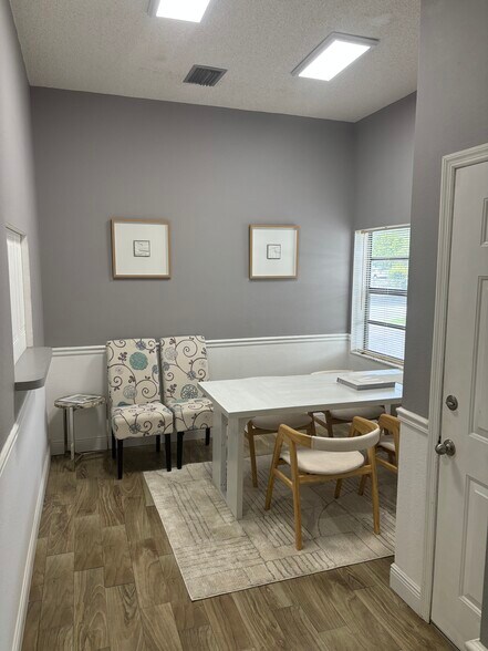 More Photos Of 3737 Manatee Ave, Bradenton Freestanding For Sale