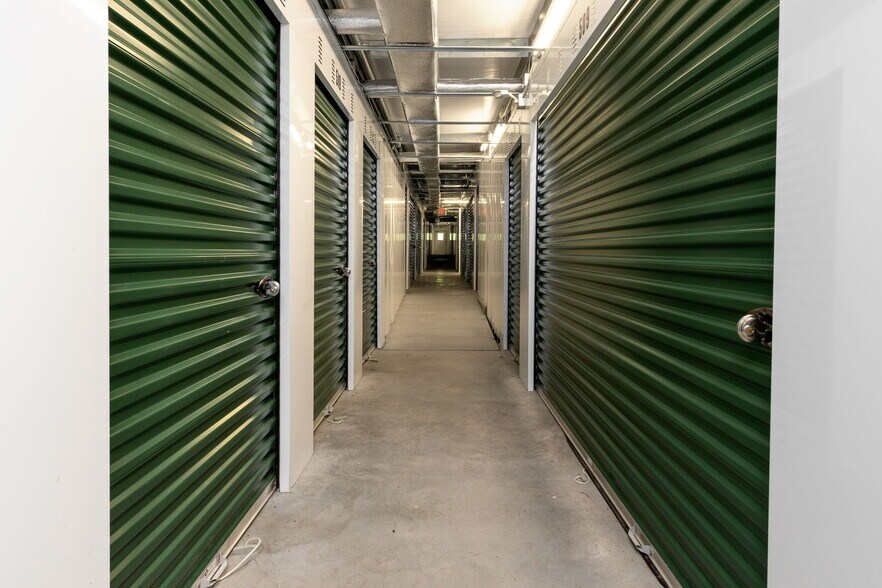 More Photos Of 1614 N Valley Pike, Rockingham Self Storage For Sale