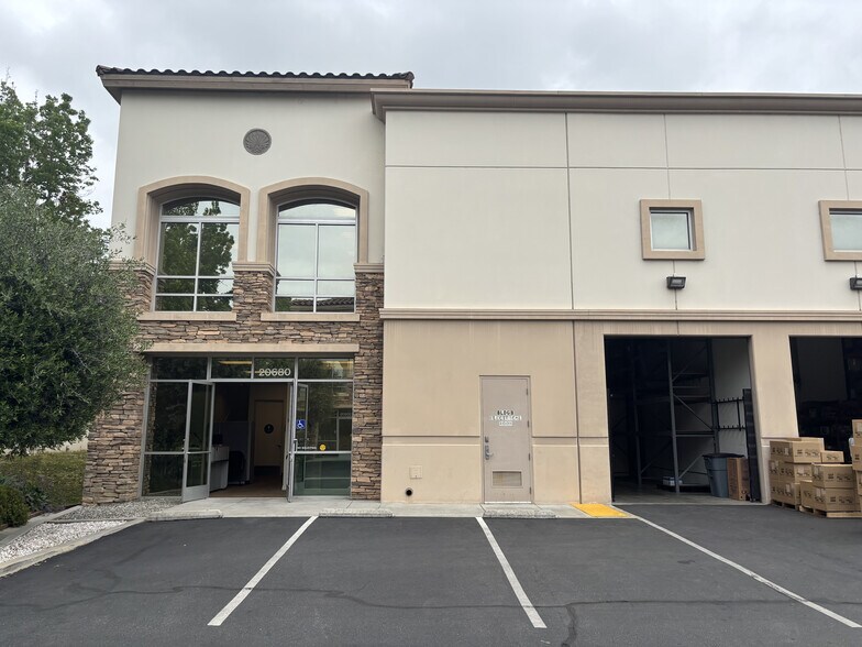 Primary Photo Of 20680-20696 Carrey Rd, Walnut Research And Development For Lease
