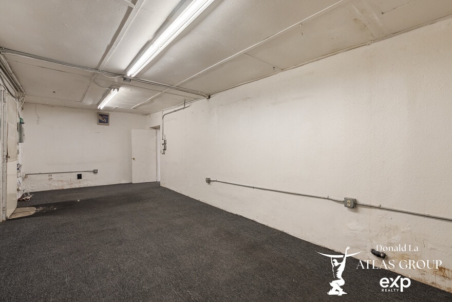 More Photos Of 115 N Western Ave, Los Angeles Storefront For Sale