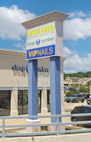 More Photos Of 4123 N Sterling Ave, Peoria Freestanding For Lease