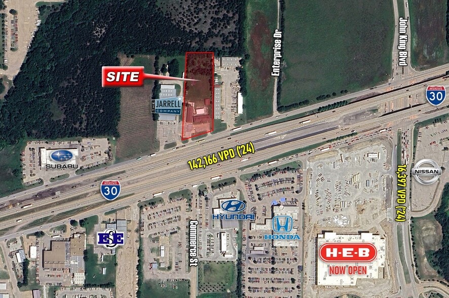 More Photos Of 1545 E I-30, Rockwall Office For Lease