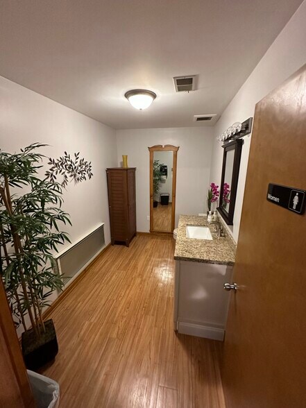 More Photos Of 776 Reynoldsburg-new Albany Rd, Blacklick Light Distribution For Lease