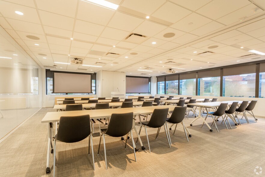 More Photos Of 3 Corporate Dr, Shelton Office For Lease