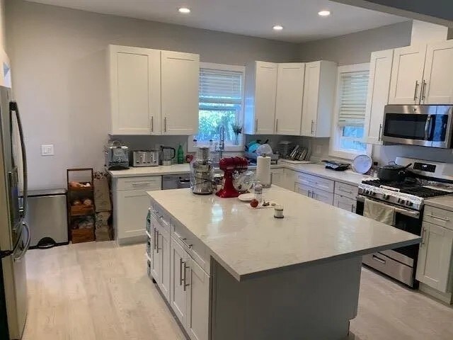 More Photos Of 1124 Douglas Ave, Burlingame Apartments For Sale