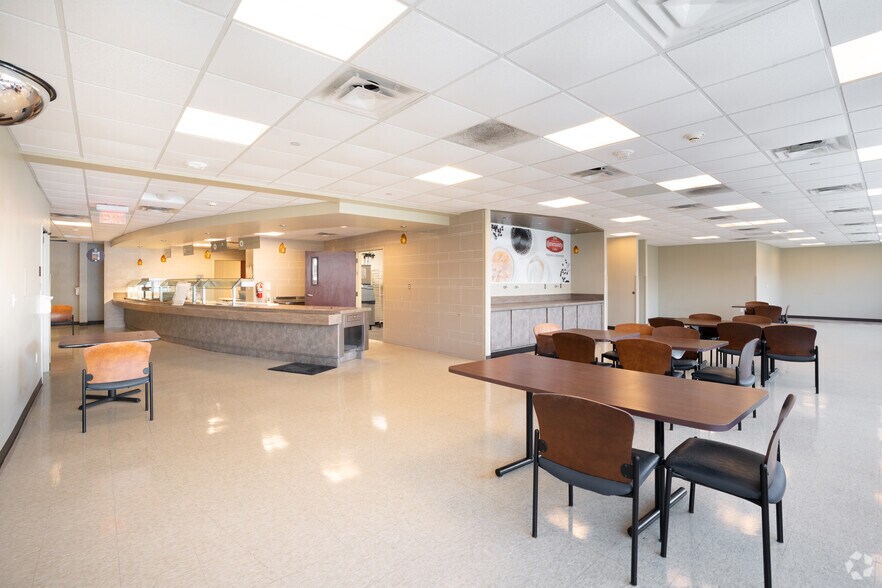 More Photos Of 1800 W 26th St, Houston Medical For Lease