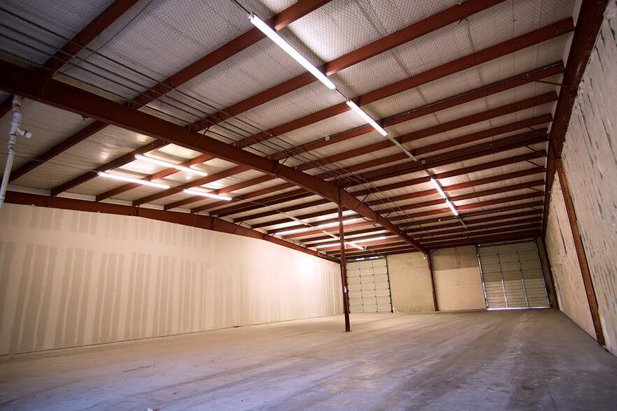 More Photos Of 4606 Burleson Rd, Austin Unknown For Lease