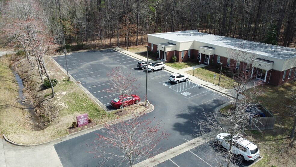 More Photos Of 802 Lockwood Ave, Newport News Medical For Lease