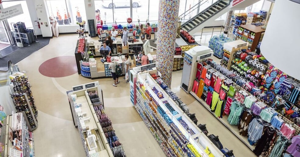 More Photos Of 609 Kingsley Ave, Orange Park Drugstore For Sale